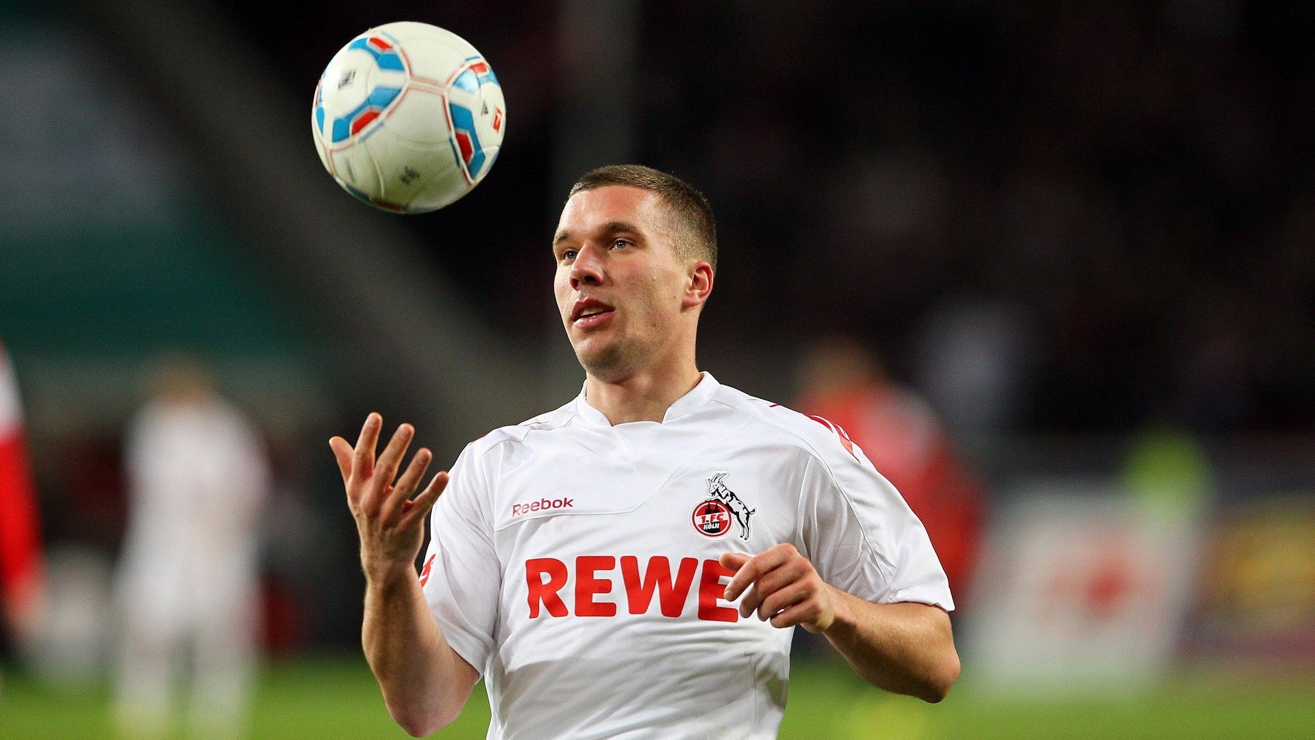 _掘金攻守两端稳健，追逐更高排名_，掘金进攻能力