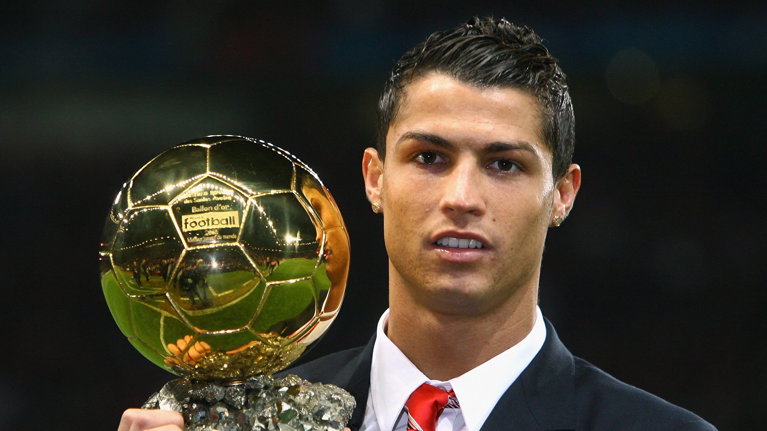 开云品牌-“自适应战术：未来球员将以数据为核心进行“个性化”训练”，自适应提升